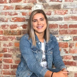 Meet your Posher, Nina